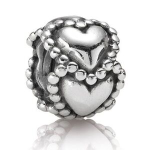 Authentic Pandora Retired ‘Everlasting Love’ 925 Ale Sterling Silver Charm